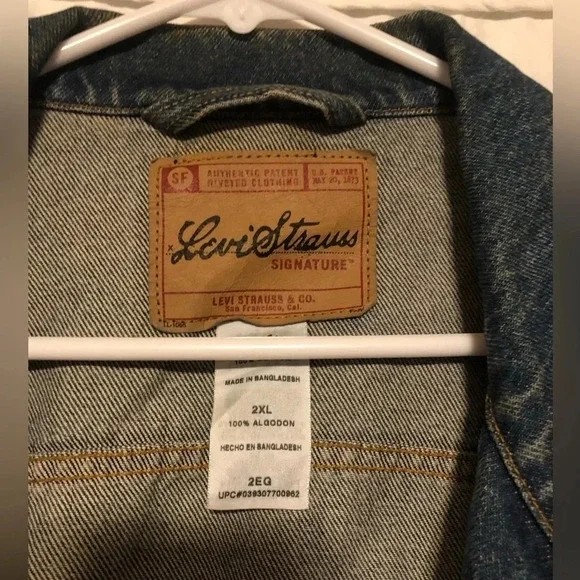 Vintage Levi Strauss denim jacket - Picture 3 of 5